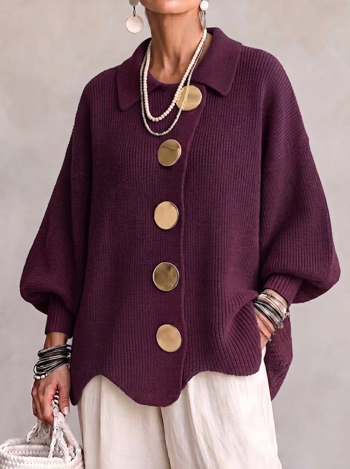 Beatrice | Oversized cardigan with gold buttons