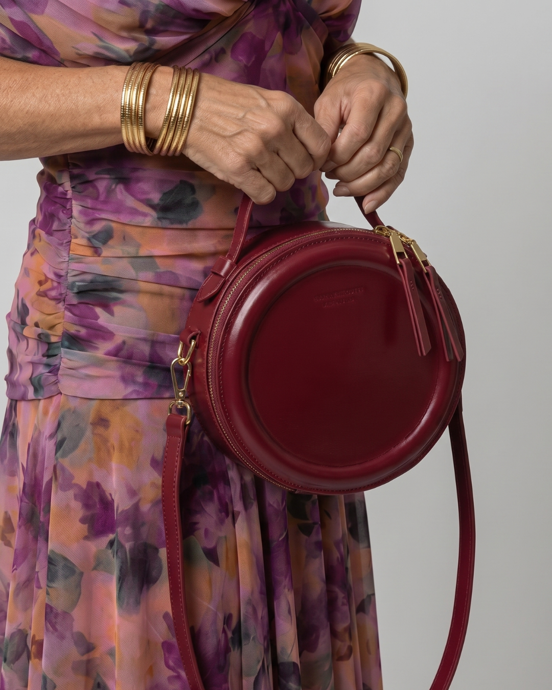 Damska okrągła torba crossbody z zamkiem błyskawicznym – Anna Marie