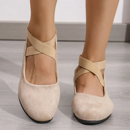 Madeleine | Closed and Comfortable Wedge Shoes