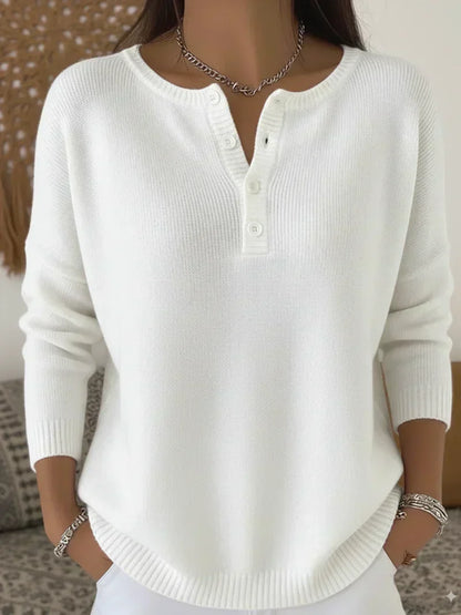 Edith | Knitted jumper with a henley placket