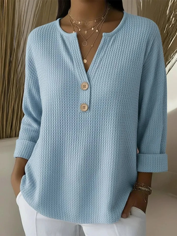 Lucy | Textured henley top with buttons