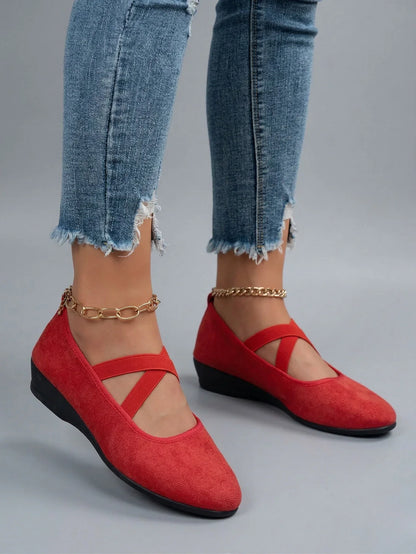 Madeleine | Closed and Comfortable Wedge Shoes